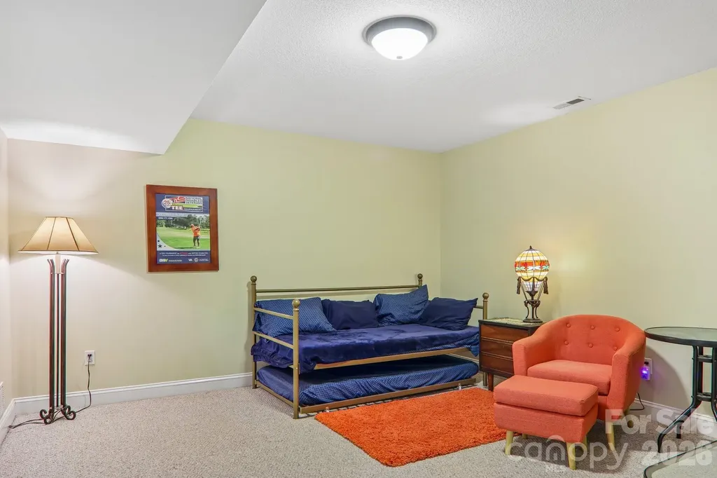 3311 Sandy Drive Hendersonville NC 28792