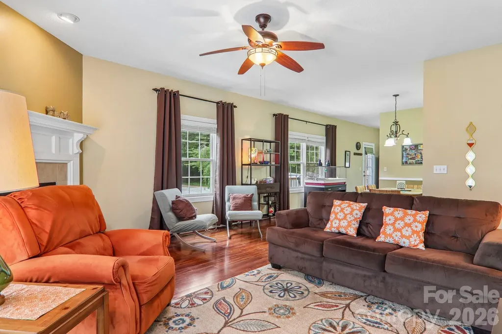 3311 Sandy Drive Hendersonville NC 28792