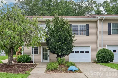 3311 Sandy Drive Hendersonville NC 28792