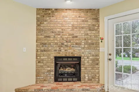 3311 Sandy Drive Hendersonville NC 28792