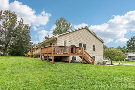 3311 Sandy Drive Hendersonville NC 28792