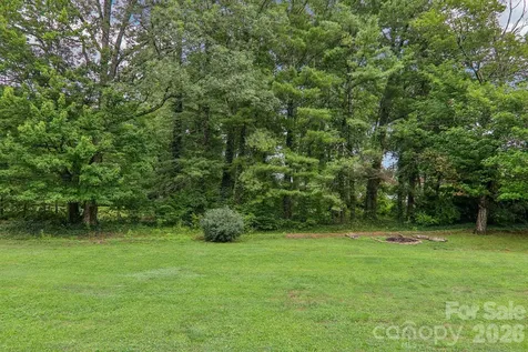 3311 Sandy Drive Hendersonville NC 28792
