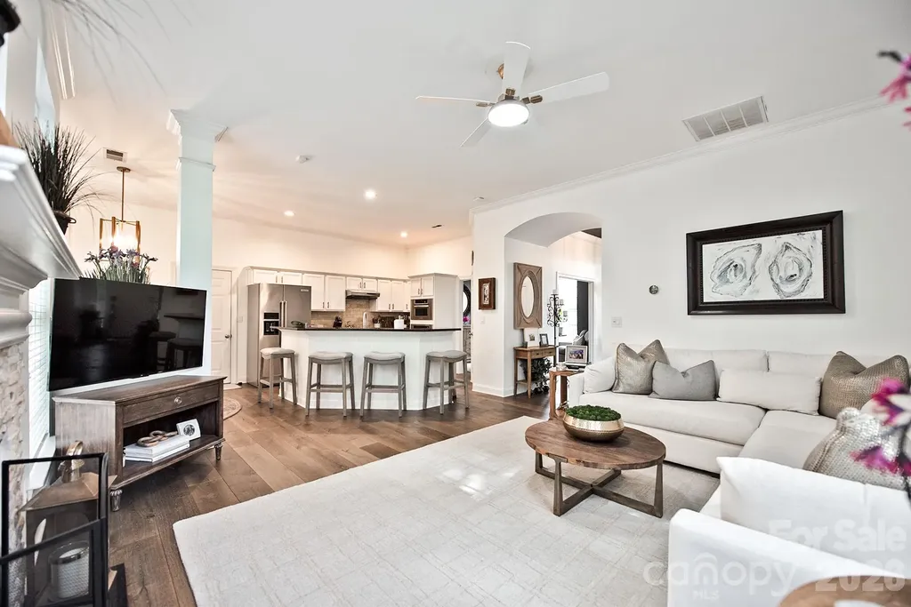 10912 Owl Nest Lane Charlotte NC 28277