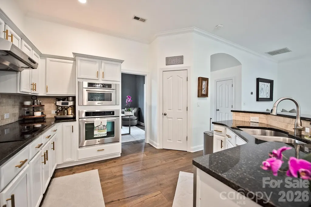 10912 Owl Nest Lane Charlotte NC 28277
