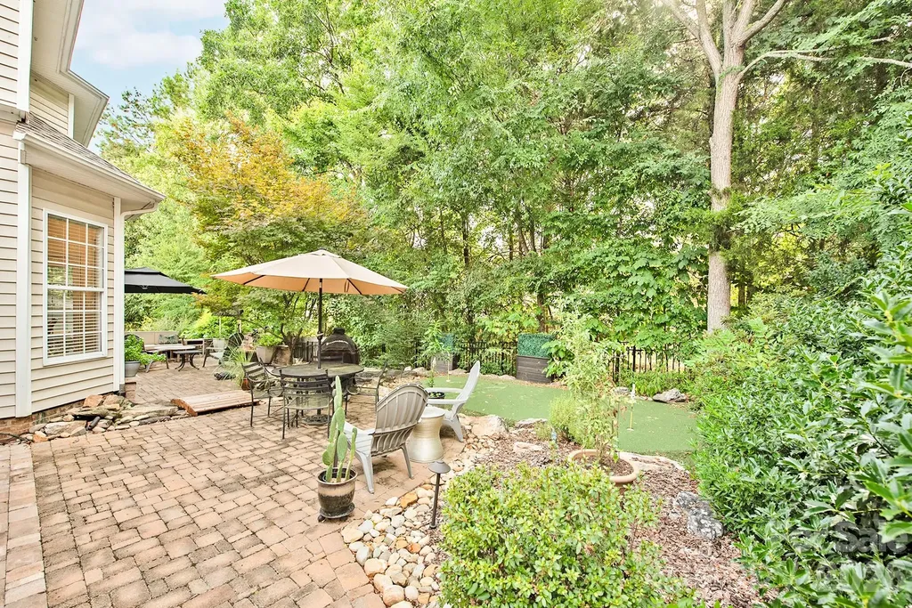 10912 Owl Nest Lane Charlotte NC 28277