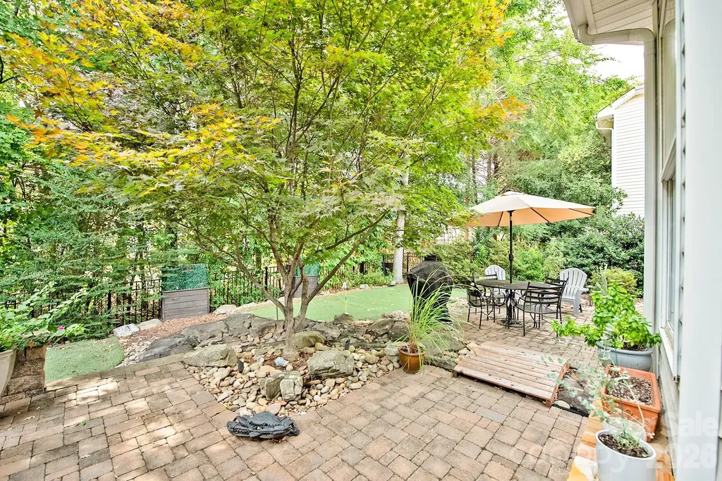 10912 Owl Nest Lane Charlotte NC 28277