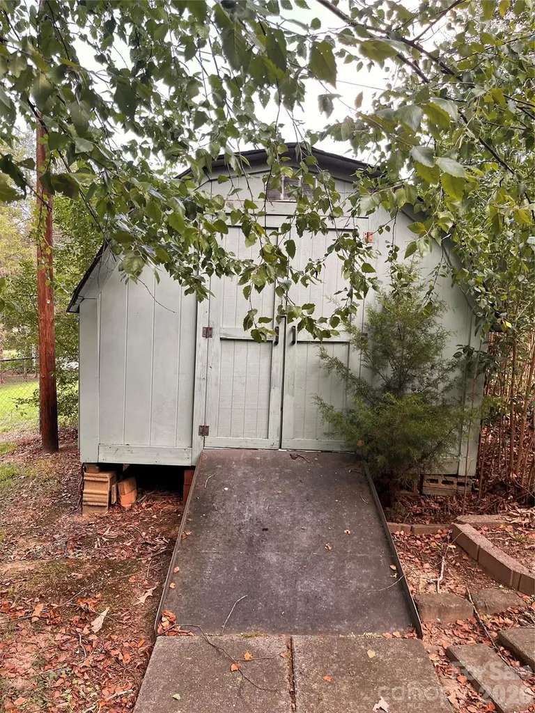 410 Thompson Street S Stanley NC 28164