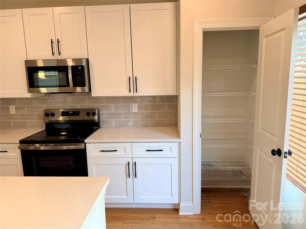 521 N Linwood Avenue Charlotte NC 28216
