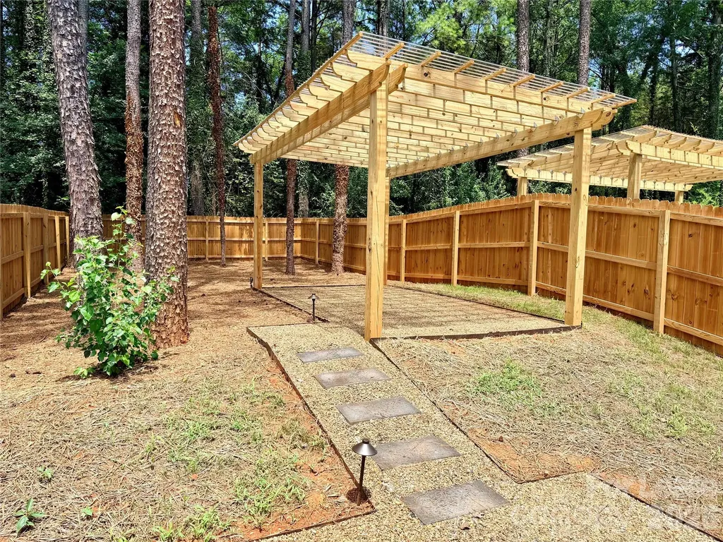 521 N Linwood Avenue Charlotte NC 28216