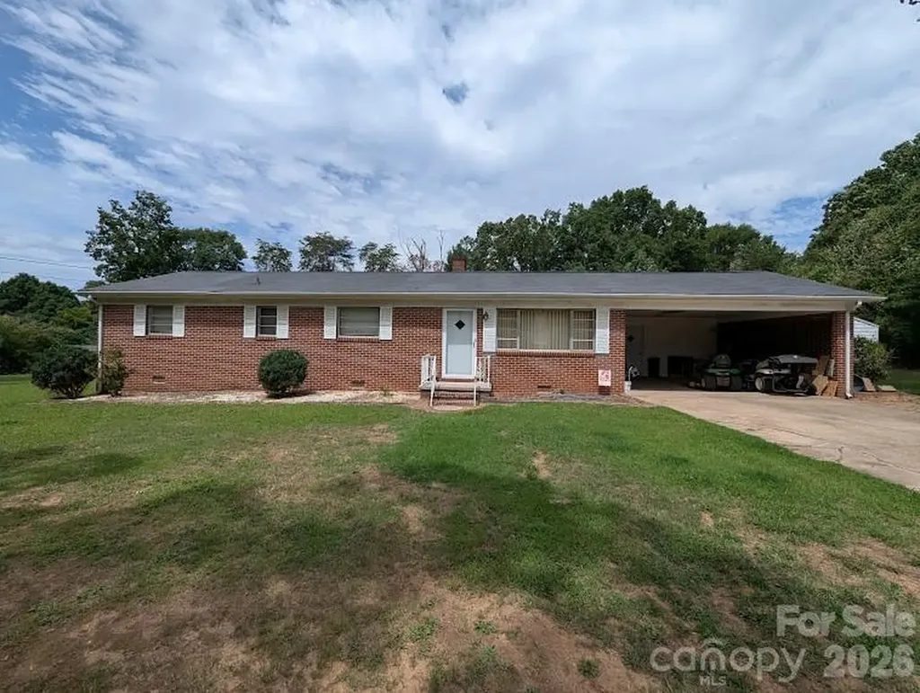 Hickory NC, 4835 Salisbury Street