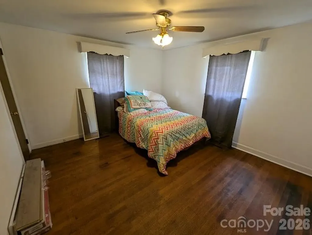 4835 Salisbury Street Hickory NC 28601