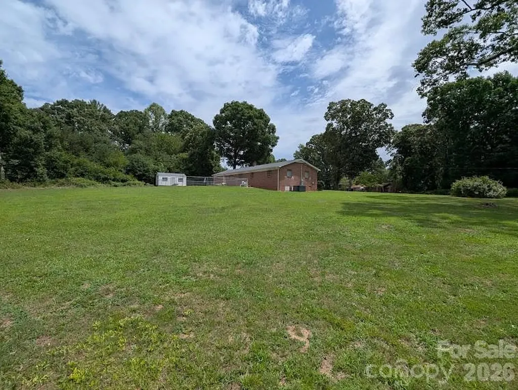 4835 Salisbury Street Hickory NC 28601