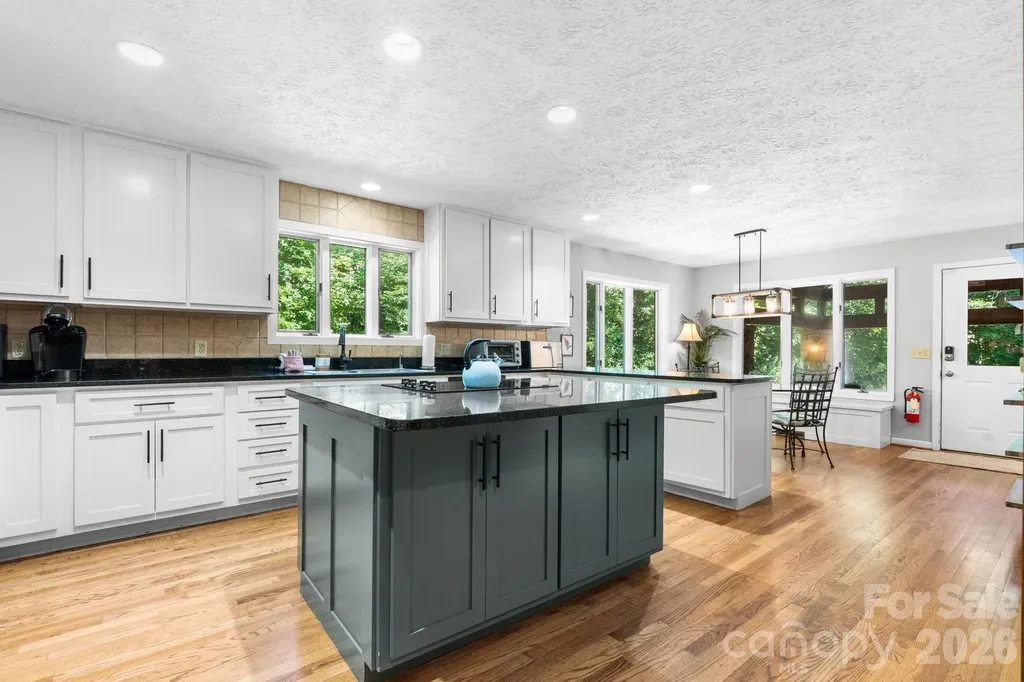 126 Rock Ledge Lane Sugar Mountain NC 28604