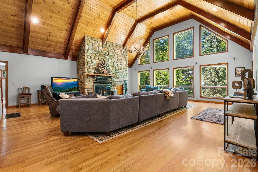 126 Rock Ledge Lane Sugar Mountain NC 28604