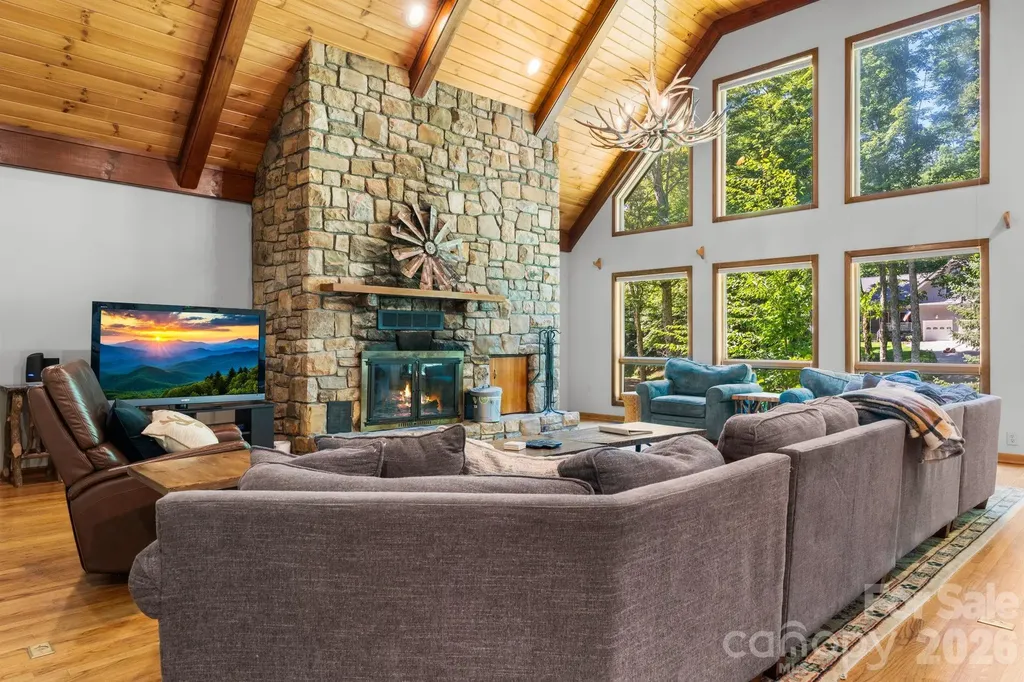 126 Rock Ledge Lane Sugar Mountain NC 28604