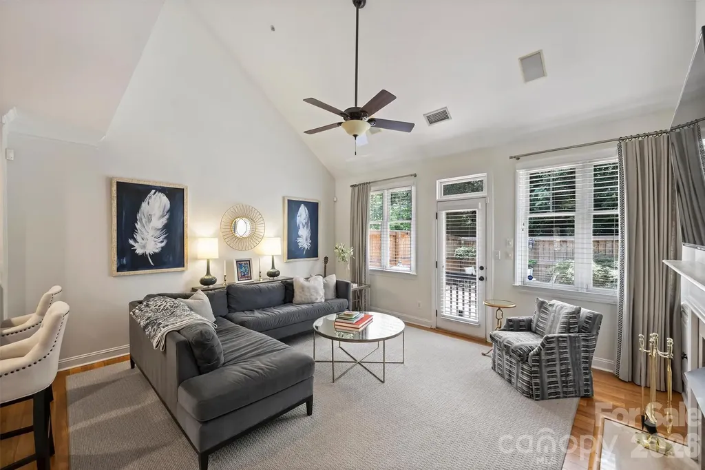 1144 Hampton Gardens Lane Charlotte NC 28209