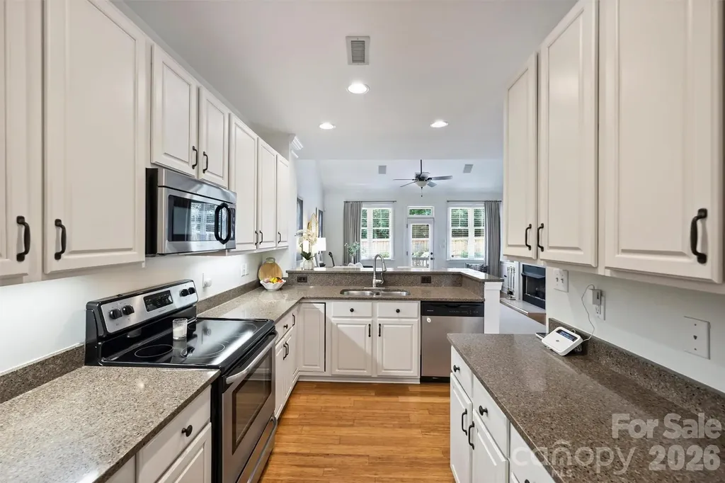 1144 Hampton Gardens Lane Charlotte NC 28209