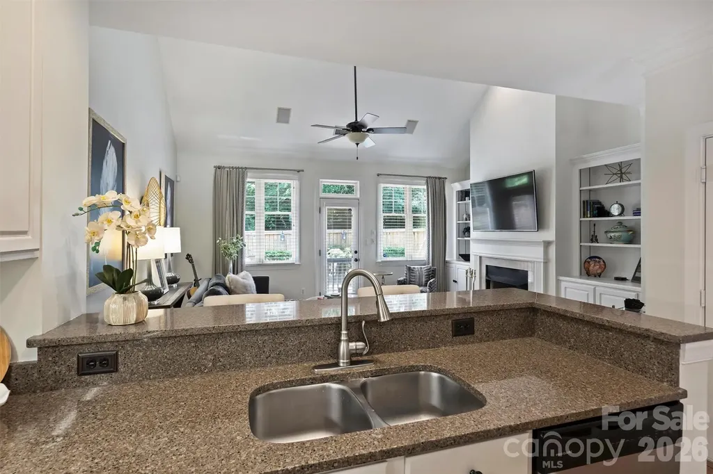 1144 Hampton Gardens Lane Charlotte NC 28209