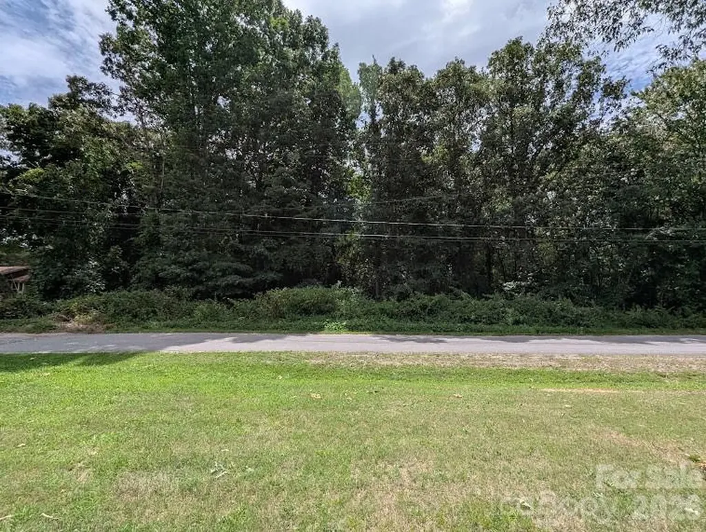 4824 Salisbury Street Hickory NC 28601