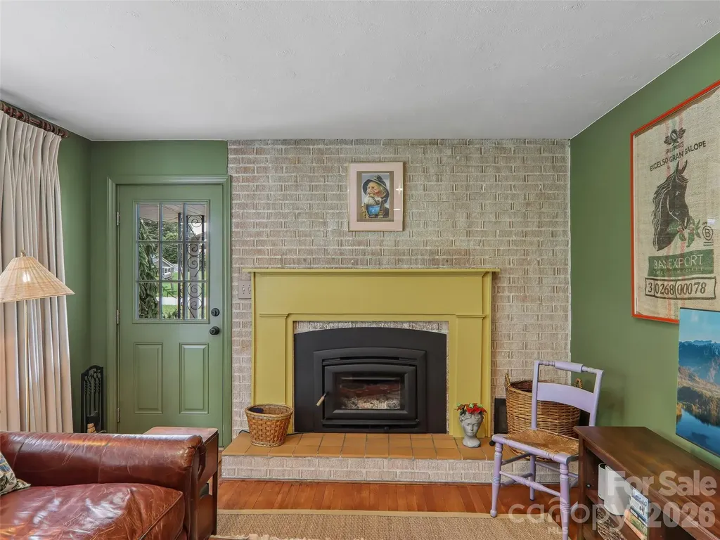 851 Sand Hill Road Asheville NC 28806