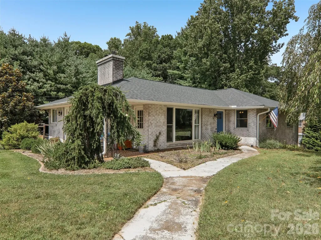 851 Sand Hill Road Asheville NC 28806