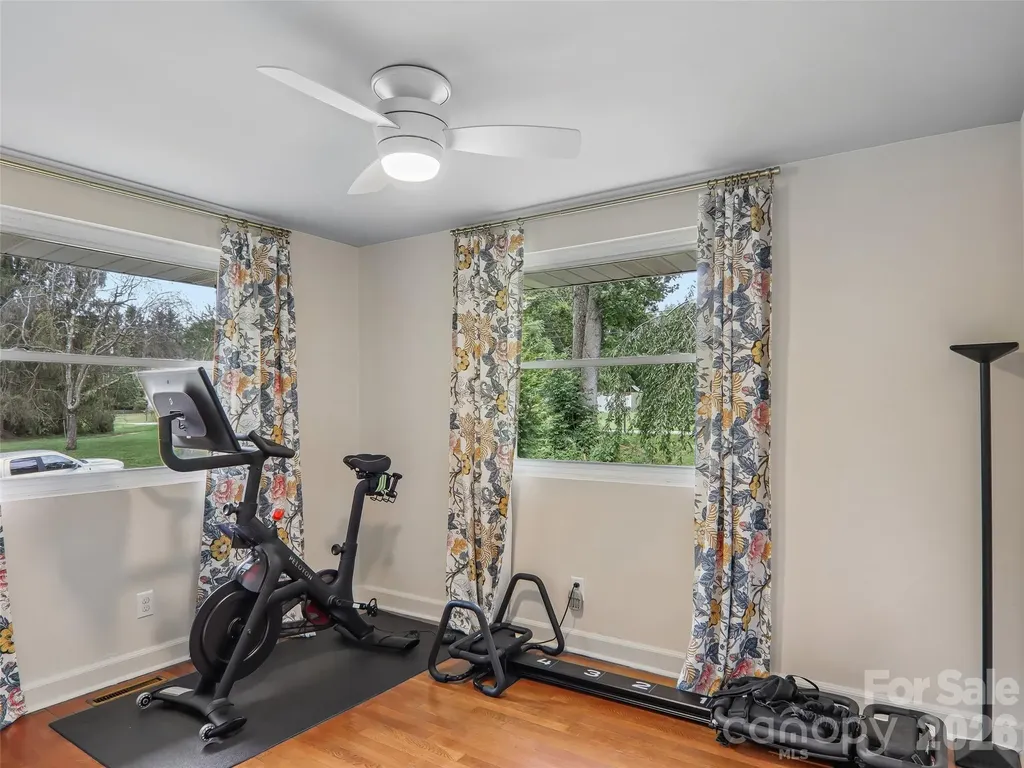 851 Sand Hill Road Asheville NC 28806