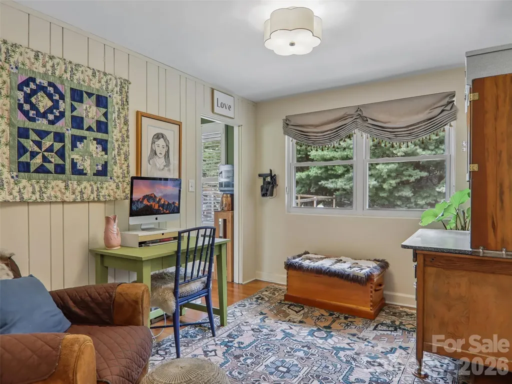 851 Sand Hill Road Asheville NC 28806