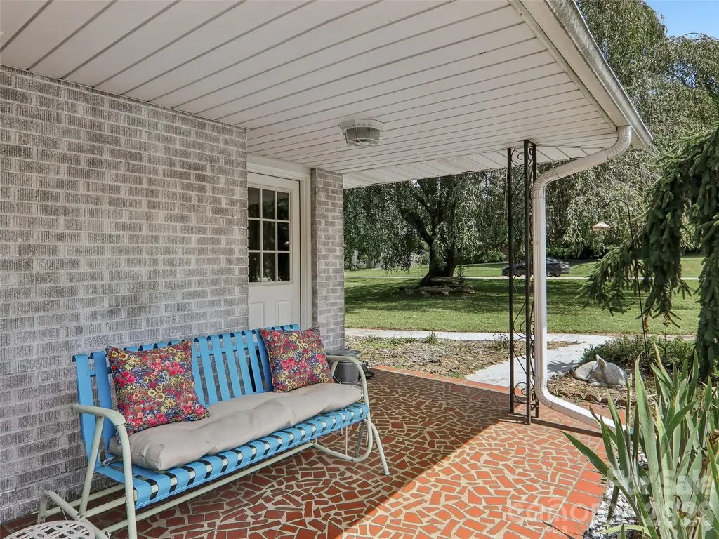 851 Sand Hill Road Asheville NC 28806