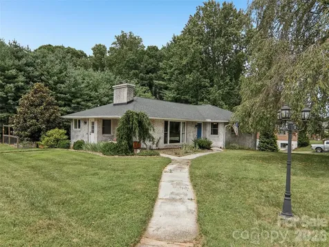 851 Sand Hill Road Asheville NC 28806