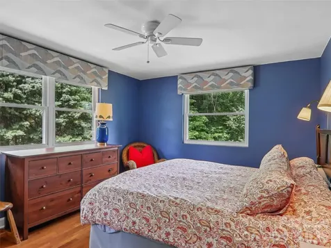 851 Sand Hill Road Asheville NC 28806