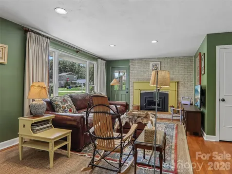 851 Sand Hill Road Asheville NC 28806