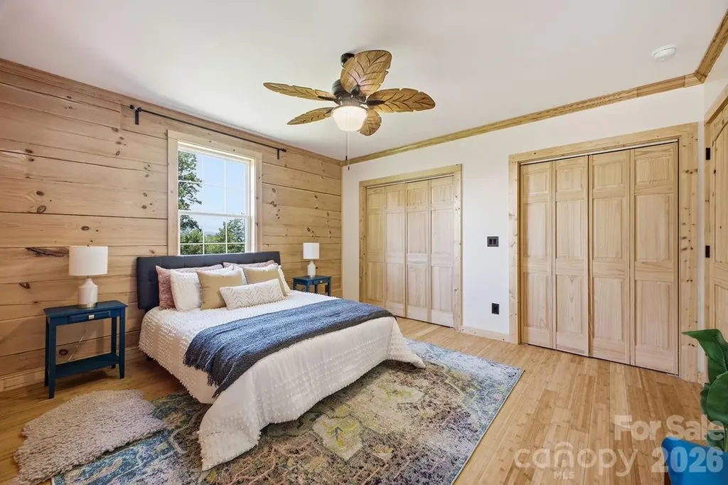 17 Northside Drive Asheville NC 28804