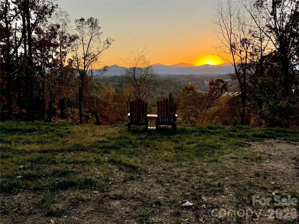 17 Northside Drive Asheville NC 28804
