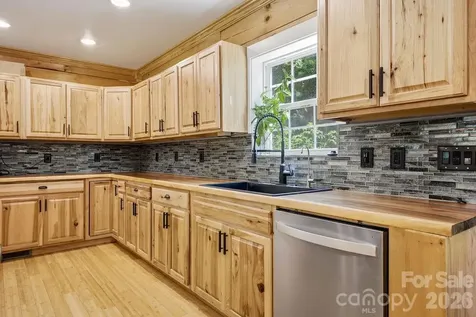 17 Northside Drive Asheville NC 28804