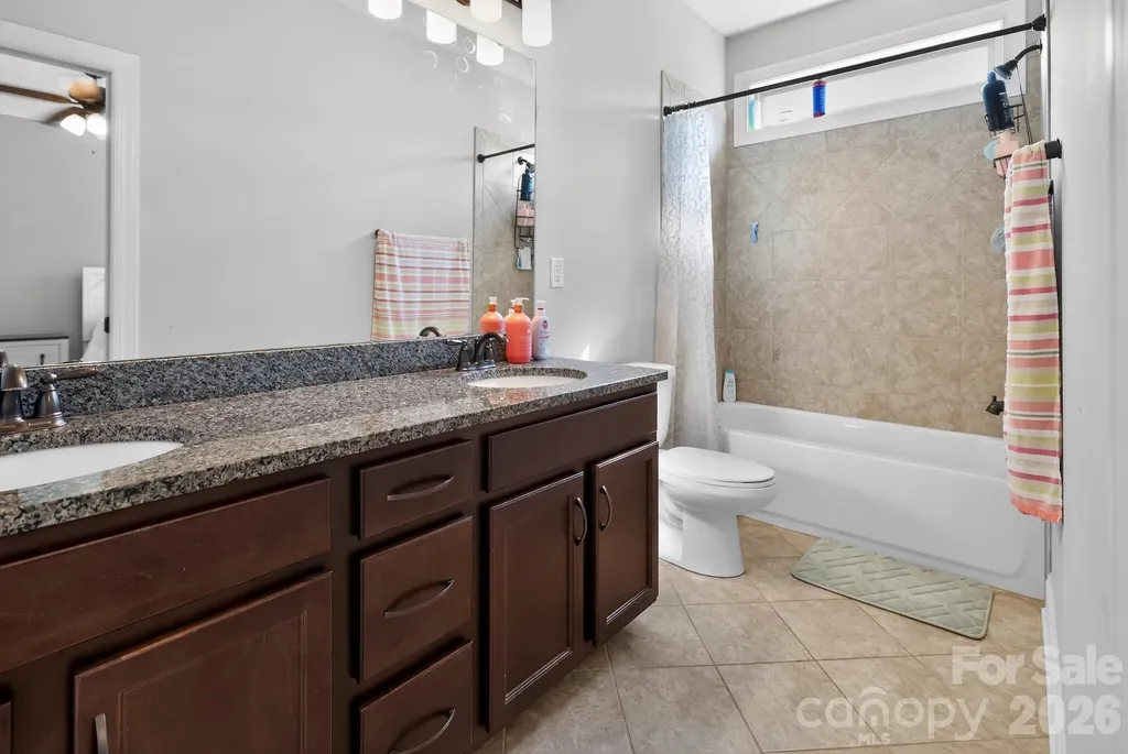 1016 Kara Court Matthews NC 28104