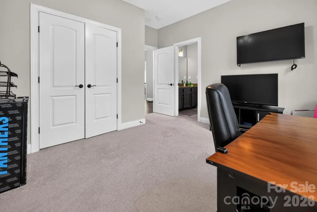 1016 Kara Court Matthews NC 28104