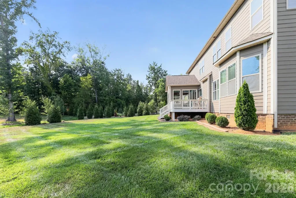 1016 Kara Court Matthews NC 28104