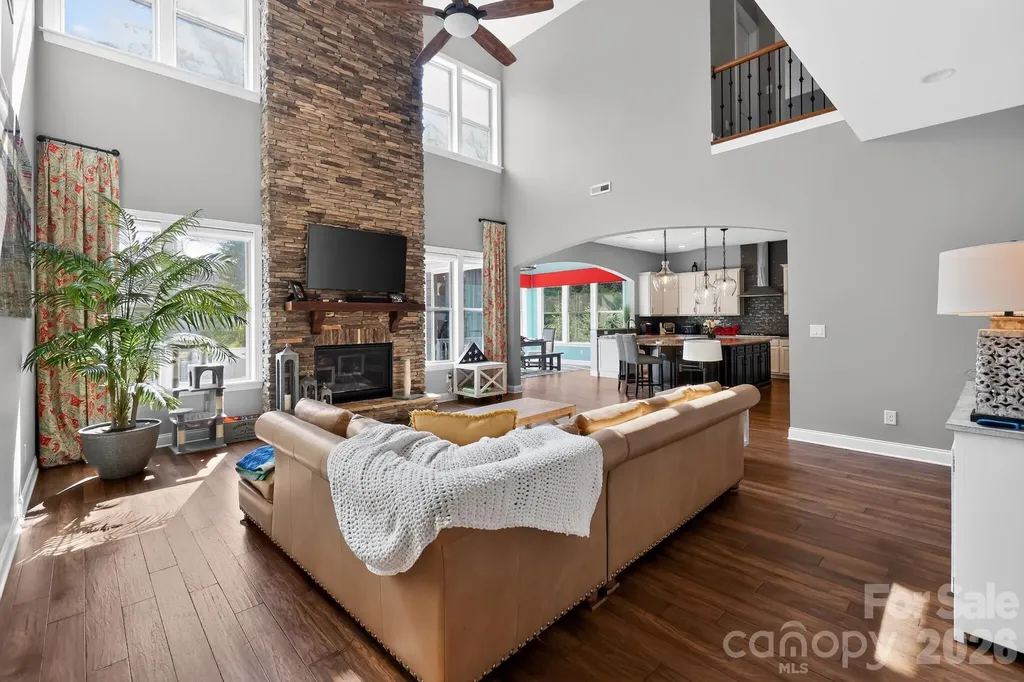 1016 Kara Court Matthews NC 28104