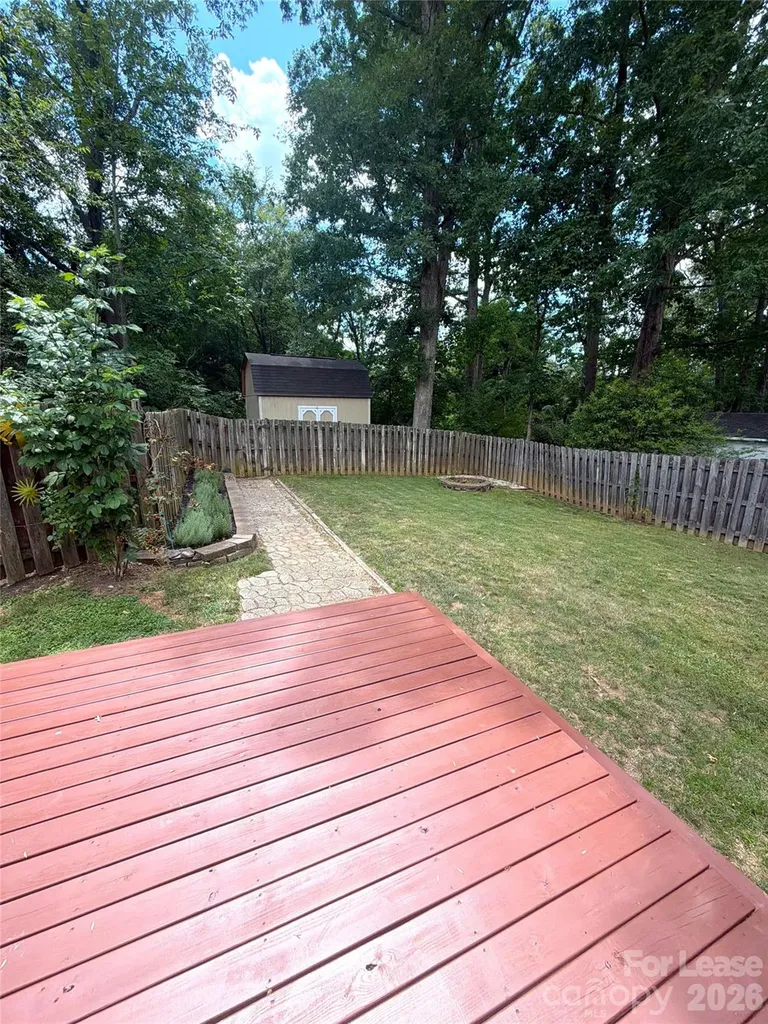 205 W Nims Avenue Mount Holly NC 28120