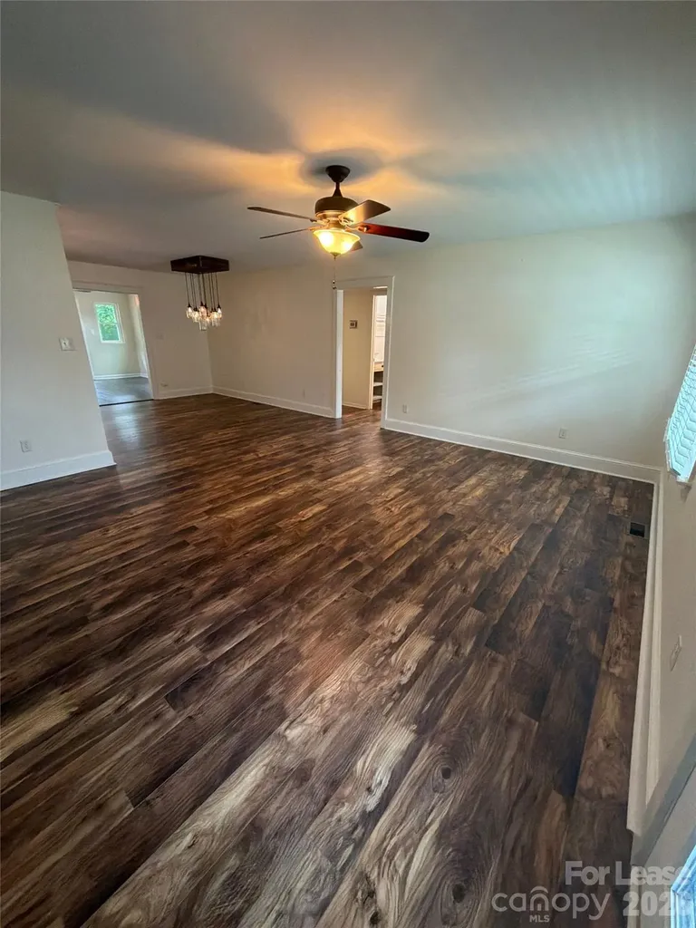 205 W Nims Avenue Mount Holly NC 28120