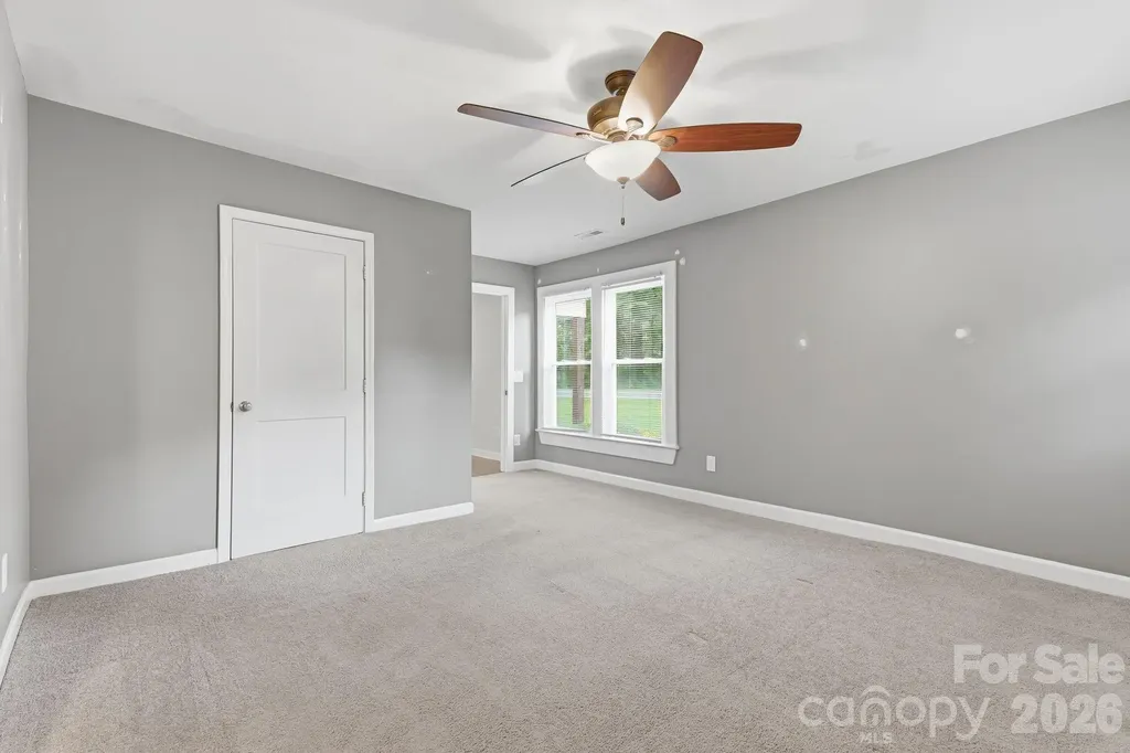 192 Flower House Loop Troutman NC 28166