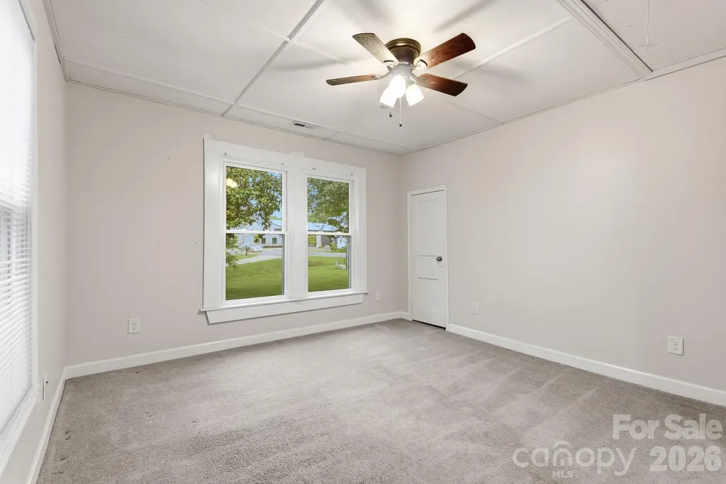 192 Flower House Loop Troutman NC 28166