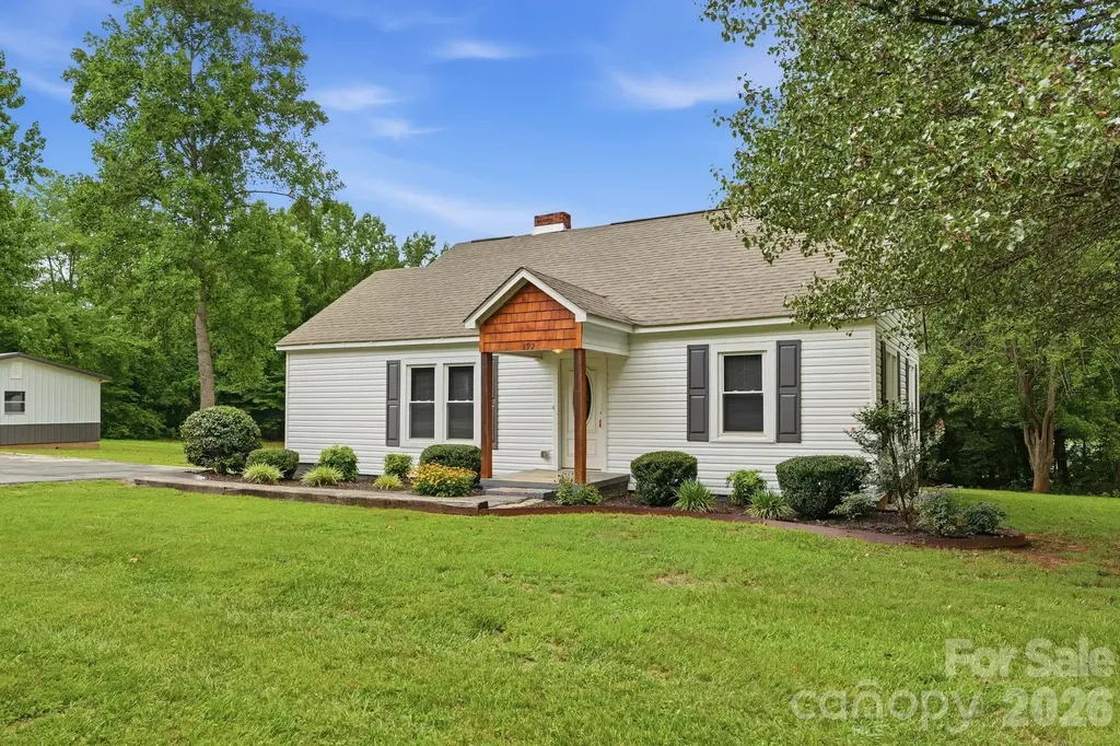 192 Flower House Loop Troutman NC 28166