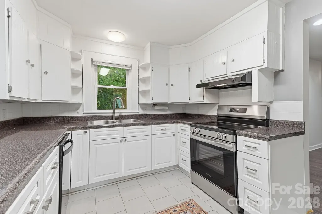 192 Flower House Loop Troutman NC 28166