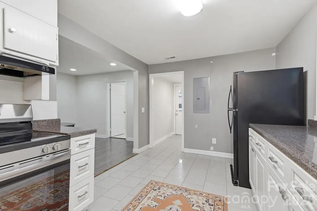 192 Flower House Loop Troutman NC 28166