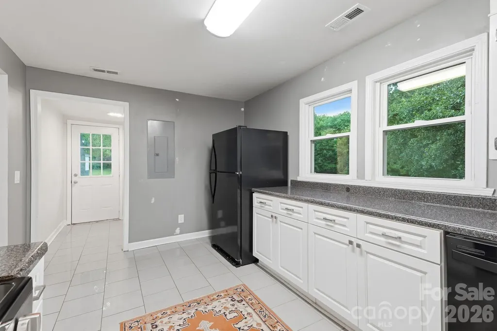 192 Flower House Loop Troutman NC 28166