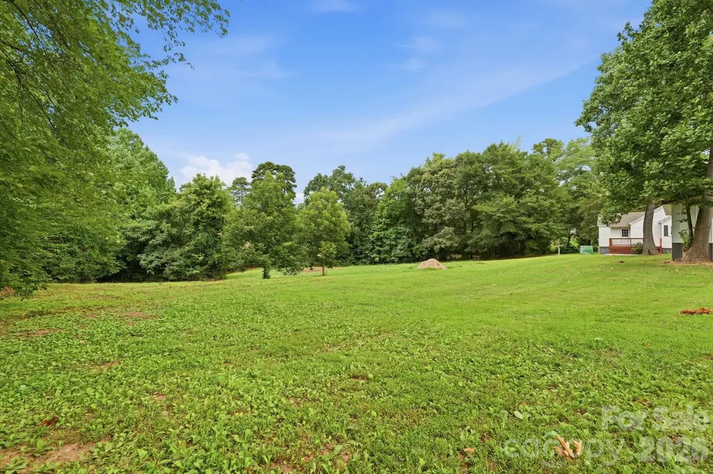 192 Flower House Loop Troutman NC 28166