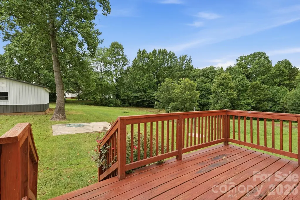 192 Flower House Loop Troutman NC 28166