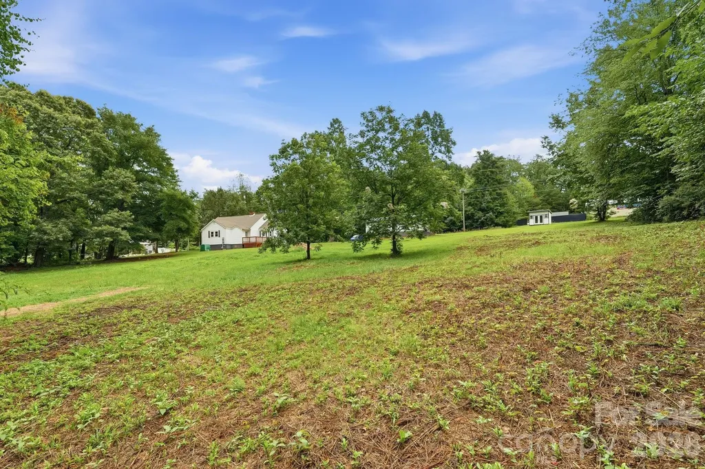 192 Flower House Loop Troutman NC 28166