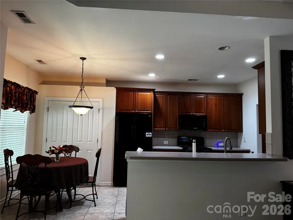 6111 Maple Leaf Avenue Harrisburg NC 28075